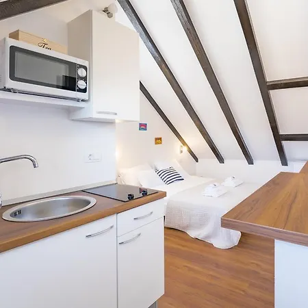 Agata House Hvar Daire *