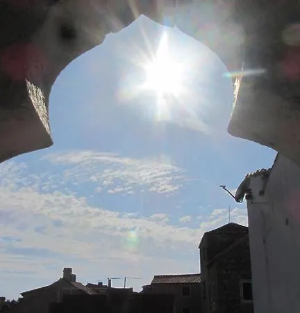 Agata House Hvar דירה